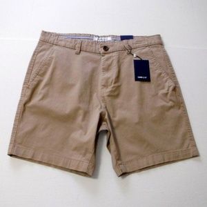Crown & Ivy Mens Shorts 32 True Khaki Chino